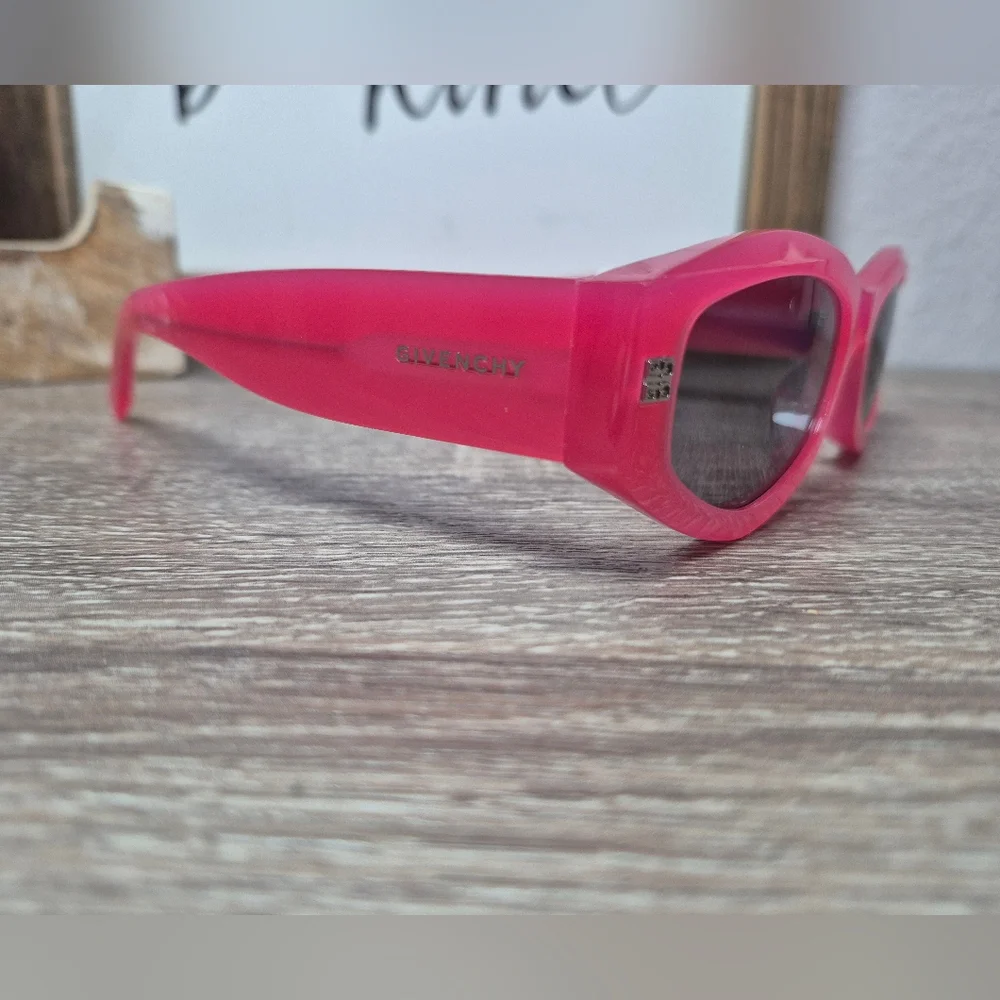 GIVENCHY Sunglasses, Pink Color Authentic - Picture 4 of 9